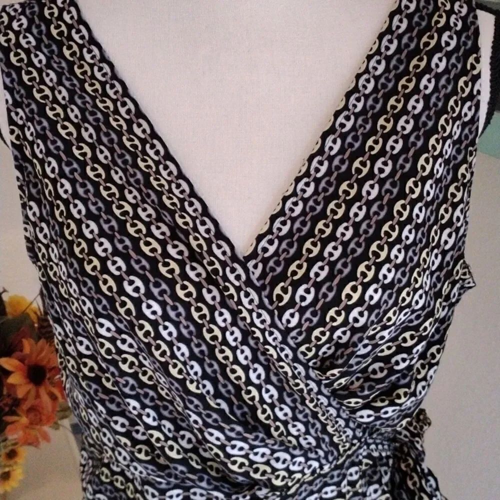 Covington Wrap Front Top - Picture 2 of 11